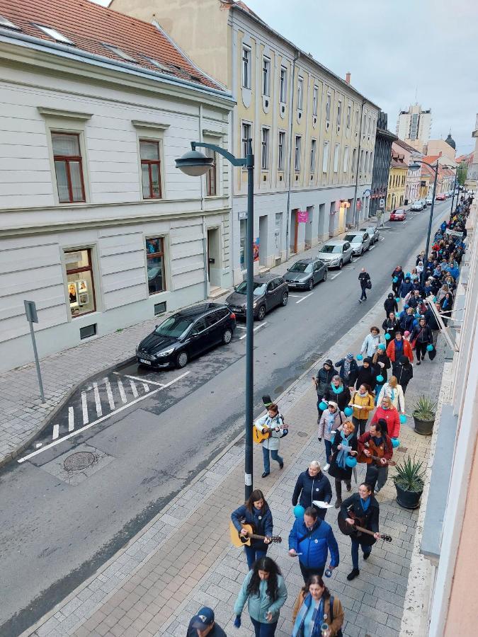 Square 16 Apartman - Absolutely Central Location With Self Check In Szombathely Zewnętrze zdjęcie