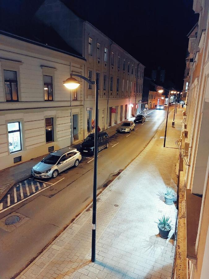 Square 16 Apartman - Absolutely Central Location With Self Check In Szombathely Zewnętrze zdjęcie